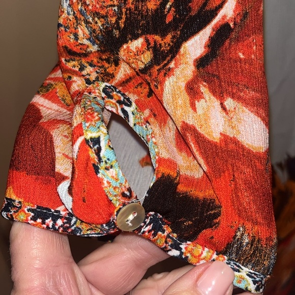 Fig & Flower boho styled floral women’s top / tunic size large - Picture 4 of 7